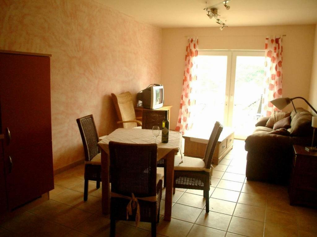Weingut Amlinger&Sohn Apartment Neef Exterior foto